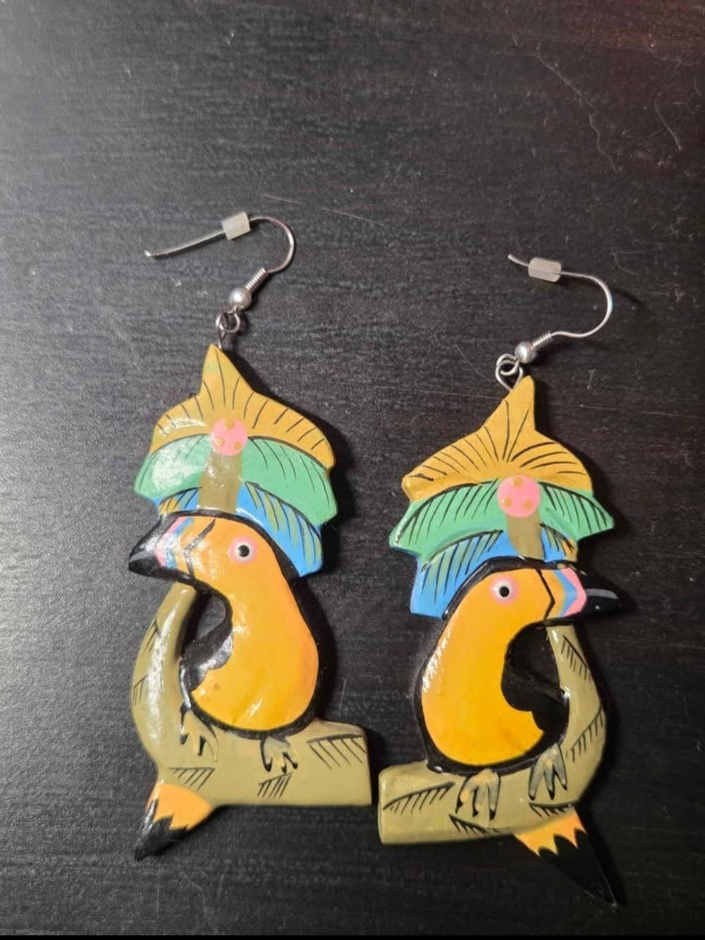 Vintage Tiki Style Hand-Painted Wooden Toucan Bird Dangle Earrings
